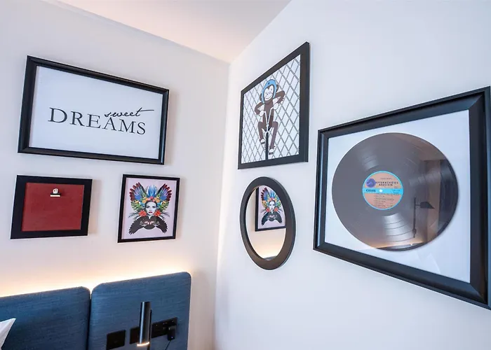 Hampton By Hilton Bristol AirportAirport Hotel